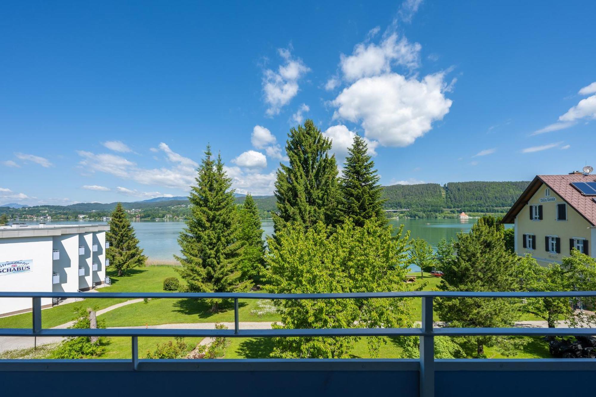 Strandhotel Schabus Velden am Woerthersee Phòng bức ảnh
